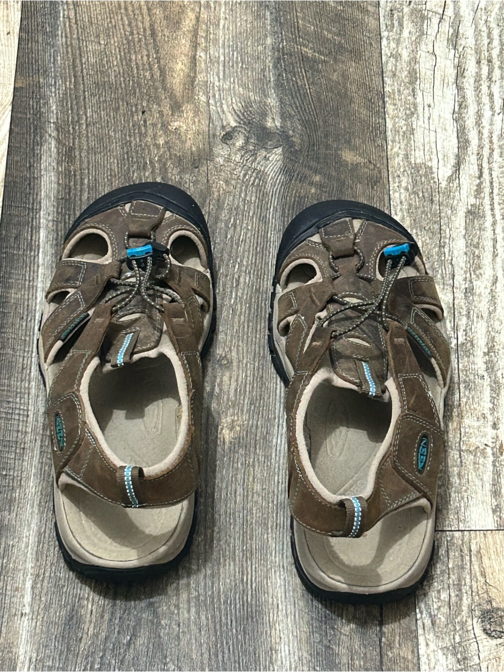 Keen 1003993 Venice Women's
Water Sandals Brown Caribbean
Sea US 11 - Picture 2 of 6